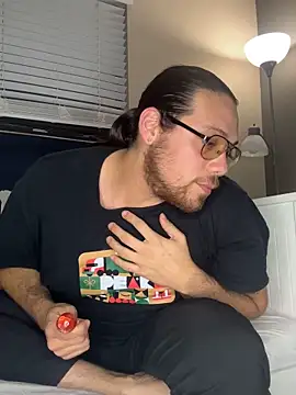 Snapshot of lucasgalacticman chatting on 09-24-25, 11:52 lucasgalacticman online show from 09-24-25, 11:52