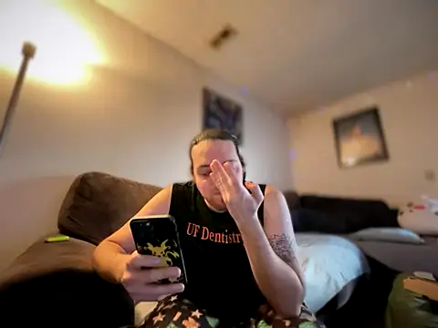 Snapshot of lucasgalacticman chatting on 12-22-25, 02:47 lucasgalacticman online show from 12-22-25, 02:47