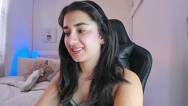 Snapshot of annadu011 chatting on 01-31-25, 05:21 annadu011 online show from 01-31-25, 05:21