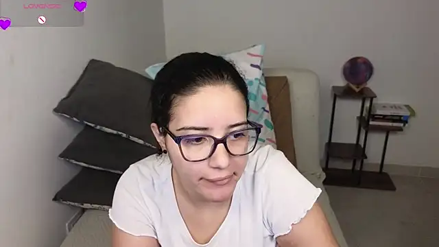 blue  moon  online show from 04-17-26, 03:53