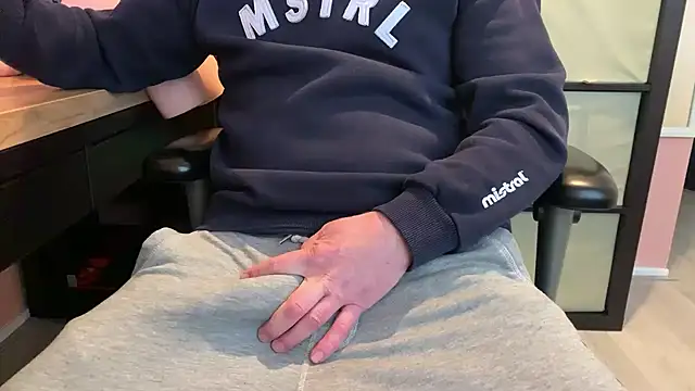 jimmi xxl online show from 03-25-26, 08:42