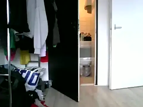 Snapshot of Ebonygirlx chatting on 12-28-24, 12:24 Ebonygirlx online show from 12-28-24, 12:24