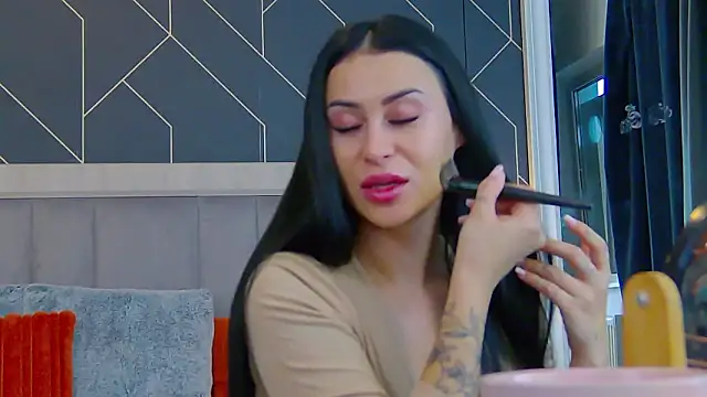 EmyLaveau online show from 02-16-26, 06:42