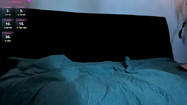 Snapshot of Sweet_Alessandre chatting on 02-15-25, 07:39 Sweet Alessandre online show from 02-15-25, 07:39