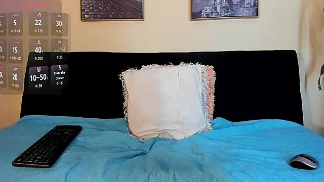 Snapshot of Sweet_Alessandre chatting on 10-10-25, 05:01 Sweet Alessandre online show from 10-10-25, 05:01