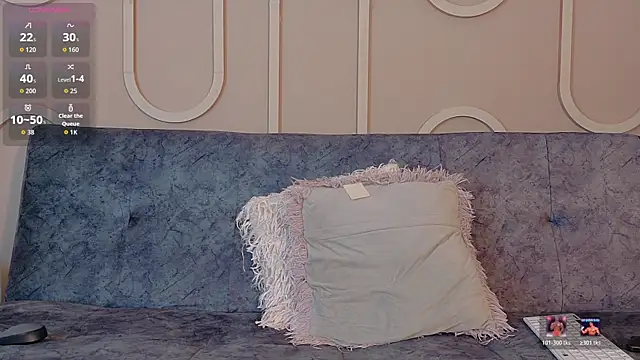 Snapshot of Sweet_Alessandre chatting on 07-05-26, 01:18 Sweet Alessandre online show from 07-05-26, 01:18