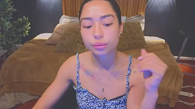 Snapshot of samantha_bss chatting on 02-07-25, 02:15 samantha bss online show from 02-07-25, 02:15