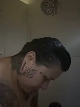 Snapshot of evacheers chatting on 11-21-25, 07:12 evacheers online show from 11-21-25, 07:12