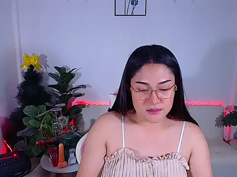 Snapshot of plysaithailand chatting on 12-21-25, 08:10 plysaithailand online show from 12-21-25, 08:10