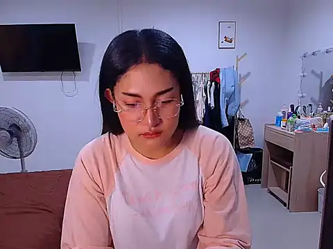 plysaithailand online show from 02-21-26, 08:15