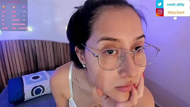 Snapshot of Abby_Sweet1_ chatting on 07-15-26, 12:32 Abby Sweet1 online show from 07-15-26, 12:32