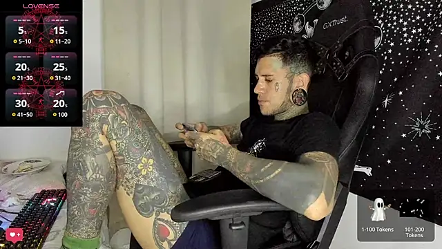 Snapshot of josh__ackerman chatting on 01-10-25, 12:49 josh ackerman online show from 01-10-25, 12:49