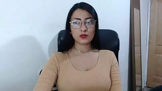 SavannaEvans001 online show from 09-11-25, 12:22