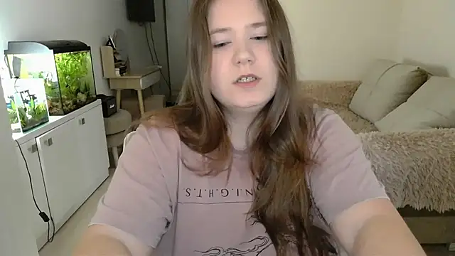 Snapshot of remirann_ chatting on 02-26-25, 12:14 remirann online show from 02-26-25, 12:14