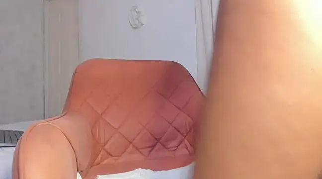 rosaaliiaa1 online show from 01-11-25, 01:37