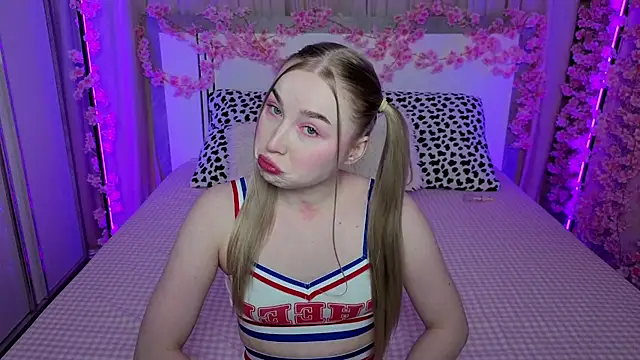 LilyStarlight online show from 04-20-26, 04:15
