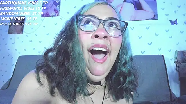 Snapshot of OnlyBluex chatting on 01-08-25, 07:34 OnlyBluex online show from 01-08-25, 07:34