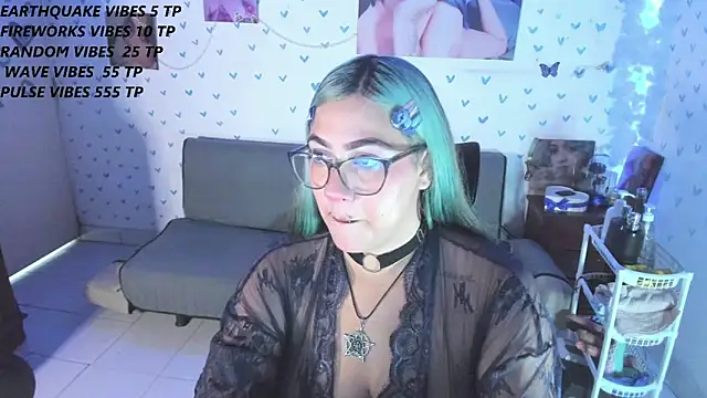 Snapshot of OnlyBluex chatting on 01-14-25, 02:29 OnlyBluex online show from 01-14-25, 02:29