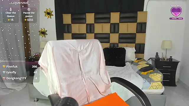 BarbieKano online show from 01-15-25, 02:27