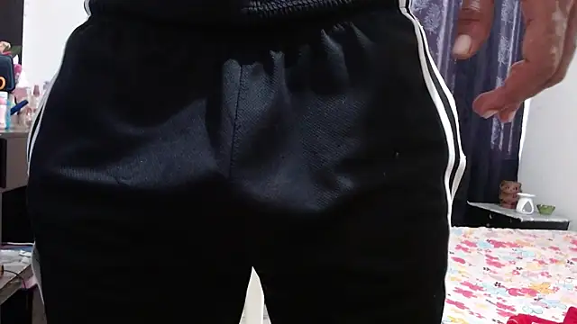 Snapshot of hot_and_naughty_latin chatting on 09-16-25, 05:03 hot and naughty latin online show from 09-16-25, 05:03