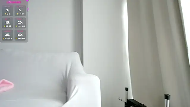 Snapshot of Fallen_Virtue chatting on 01-21-25, 04:21 Fallen Virtue online show from 01-21-25, 04:21