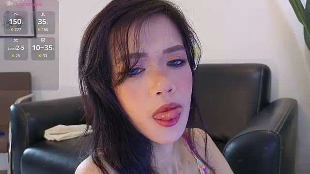 Snapshot of Fallen_Virtue chatting on 10-29-25, 02:03 Fallen Virtue online show from 10-29-25, 02:03