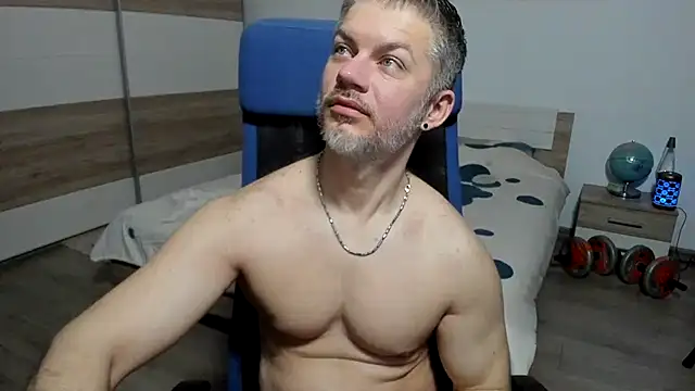 Snapshot of RobbyShawz chatting on 04-19-26, 05:07 RobbyShawz online show from 04-19-26, 05:07
