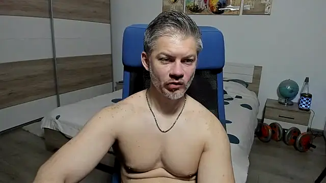 Snapshot of RobbyShawz chatting on 04-22-26, 04:26 RobbyShawz online show from 04-22-26, 04:26
