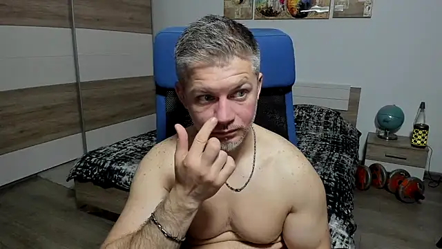 Snapshot of RobbyShawz chatting on 05-05-26, 04:09 RobbyShawz online show from 05-05-26, 04:09