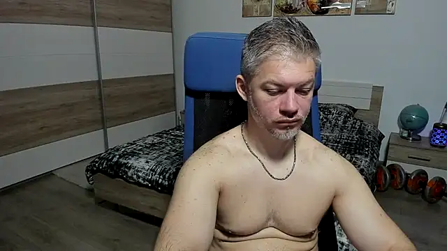 Snapshot of RobbyShawz chatting on 05-10-26, 05:12 RobbyShawz online show from 05-10-26, 05:12