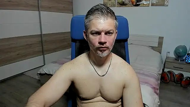 Snapshot of RobbyShawz chatting on 05-24-26, 03:55 RobbyShawz online show from 05-24-26, 03:55