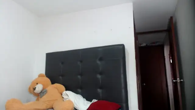 Natashariley1 online show from 05-27-26, 01:52