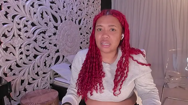 Snapshot of pamela_doll3 chatting on 10-24-25, 04:09 pamela doll3 online show from 10-24-25, 04:09