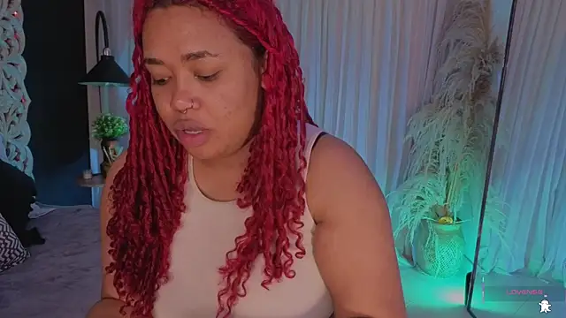 Snapshot of pamela_doll3 chatting on 11-19-25, 04:34 pamela doll3 online show from 11-19-25, 04:34