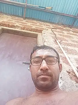 Snapshot of Royalk2030 chatting on 01-15-26, 07:02 Royalk2030 online show from 01-15-26, 07:02