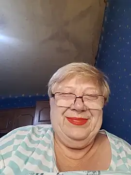 Lena Gaby online show from 10-19-25, 06:58