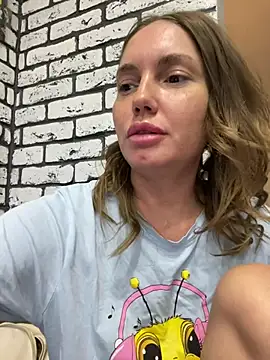 Snapshot of Chel_sea_ chatting on 03-09-25, 12:10 Chel sea online show from 03-09-25, 12:10