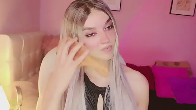 Snapshot of EvaEvangeline chatting on 02-20-26, 07:32 EvaEvangeline online show from 02-20-26, 07:32