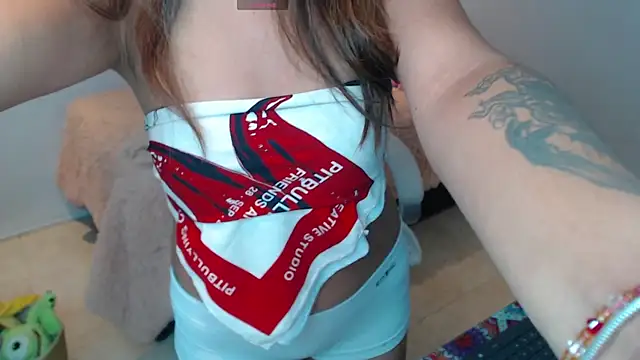 Snapshot of Gabi_morales chatting on 12-04-24, 06:11 Gabi morales online show from 12-04-24, 06:11