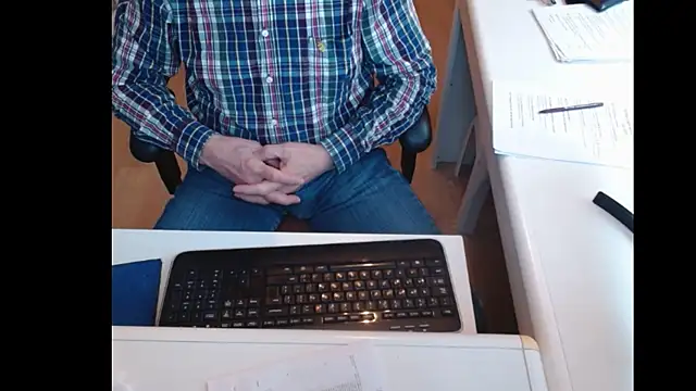 Snapshot of dutchpornking chatting on 02-13-25, 02:31 dutchpornking online show from 02-13-25, 02:31