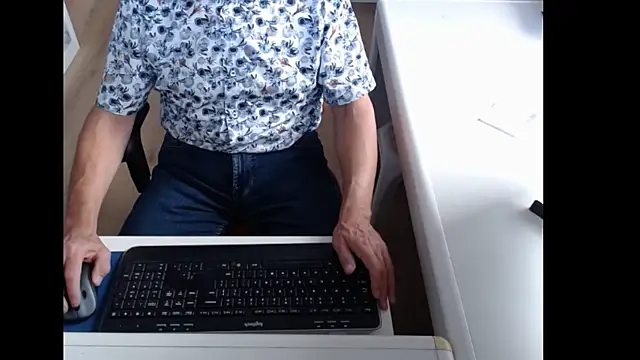 Snapshot of dutchpornking chatting on 09-13-25, 08:58 dutchpornking online show from 09-13-25, 08:58