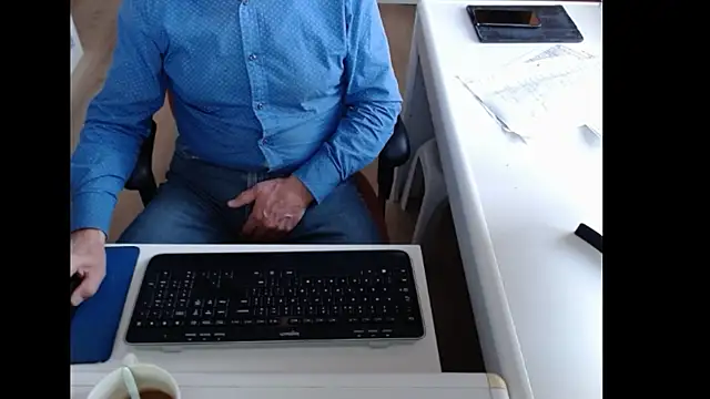 Snapshot of dutchpornking chatting on 11-02-25, 08:17 dutchpornking online show from 11-02-25, 08:17