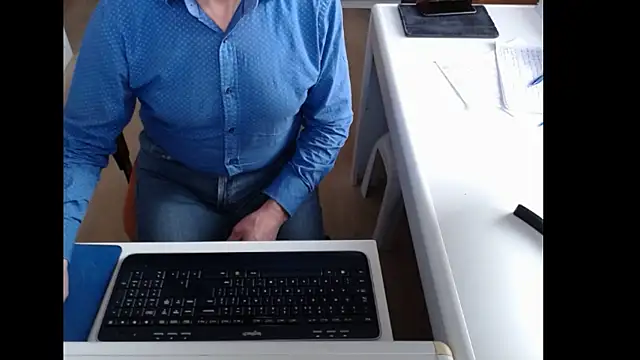 Snapshot of dutchpornking chatting on 11-03-25, 09:54 dutchpornking online show from 11-03-25, 09:54