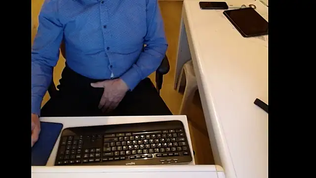 Snapshot of dutchpornking chatting on 11-07-25, 08:42 dutchpornking online show from 11-07-25, 08:42