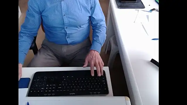 Snapshot of dutchpornking chatting on 12-04-25, 08:34 dutchpornking online show from 12-04-25, 08:34