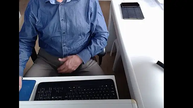 dutchpornking online show from 03-28-26, 07:52