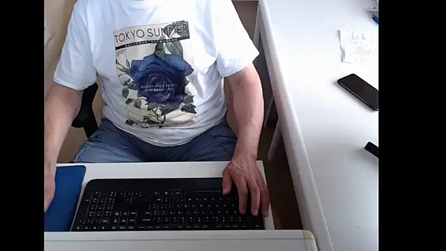 Snapshot of dutchpornking chatting on 06-10-26, 06:45 dutchpornking online show from 06-10-26, 06:45