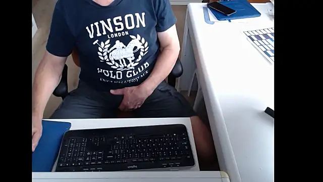Snapshot of dutchpornking chatting on 06-29-26, 05:57 dutchpornking online show from 06-29-26, 05:57
