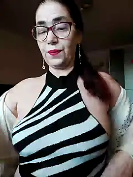 Chriss Tinaa online show from 12-19-24, 06:12