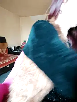 Chriss Tinaa online show from 02-14-25, 10:17